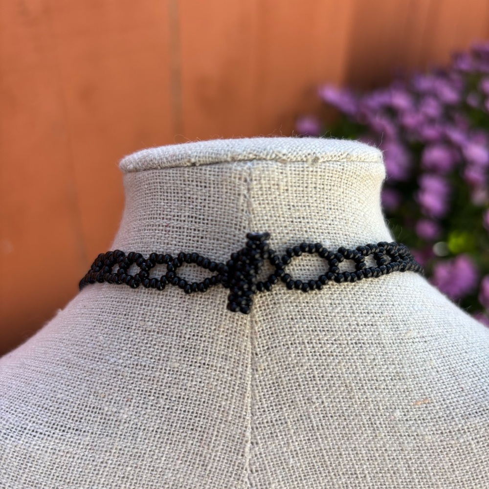 Handcrafted Beaded Sunflower Necklace and bracelet Set - Picture 4 of 7